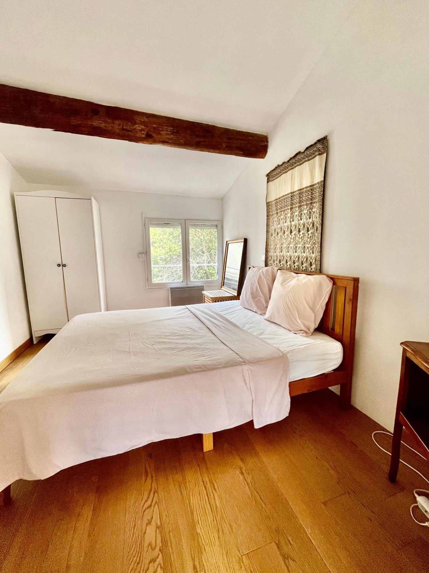 A Spacious, Sunny & Calm Loft In Avignon's Heart * Avignone