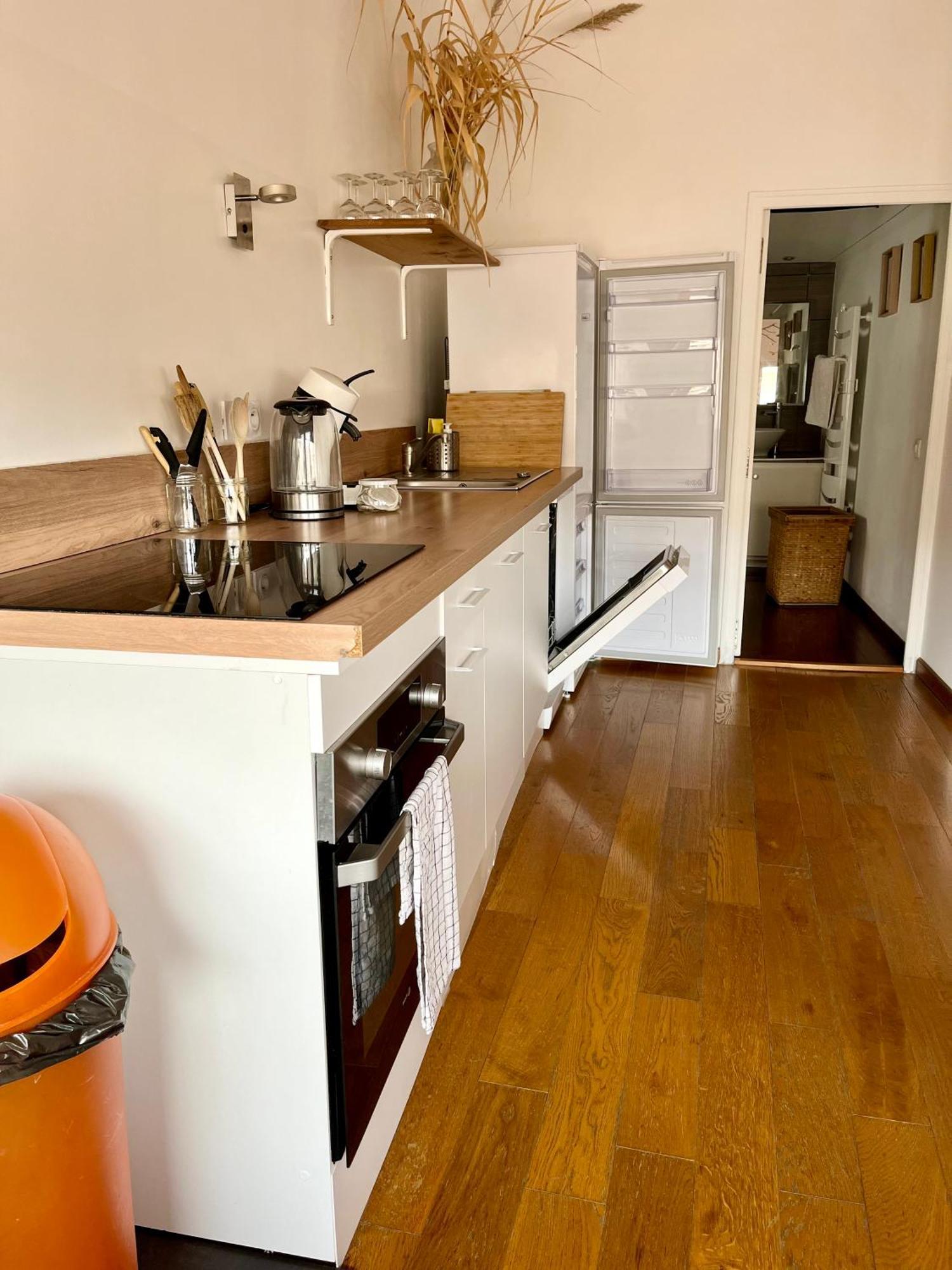 Appartement A Spacious, Sunny & Calm Loft In Avignon's Heart